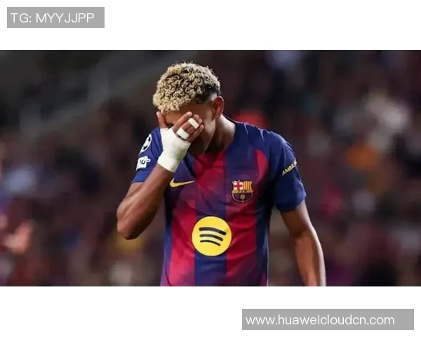 足球球星赛场伤情频发 运动员健康隐患引发广泛关注